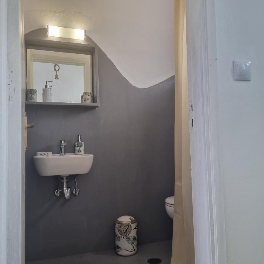 Arocaria - Peaceful Apartment Faliraki